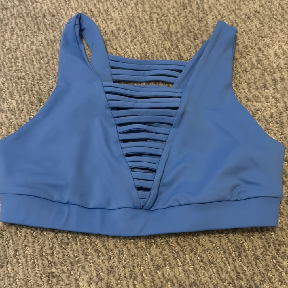 Sports bra
